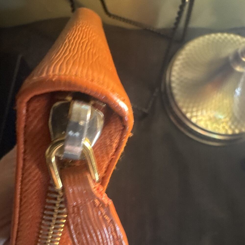 PRADA Soffiano Leather Zippy Wallet Papaya All Inclusive -box, Authenticity Card - Picture 8 of 14